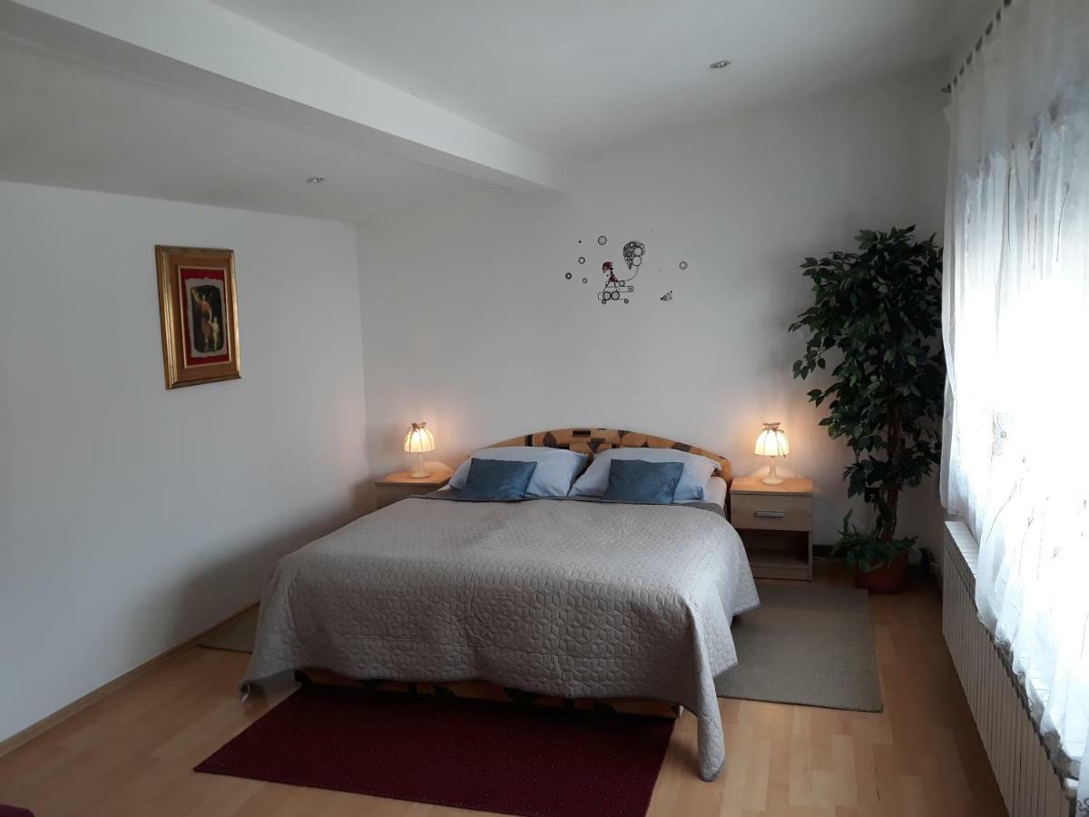 Apartmani Kristanic Карловац Екстериор снимка