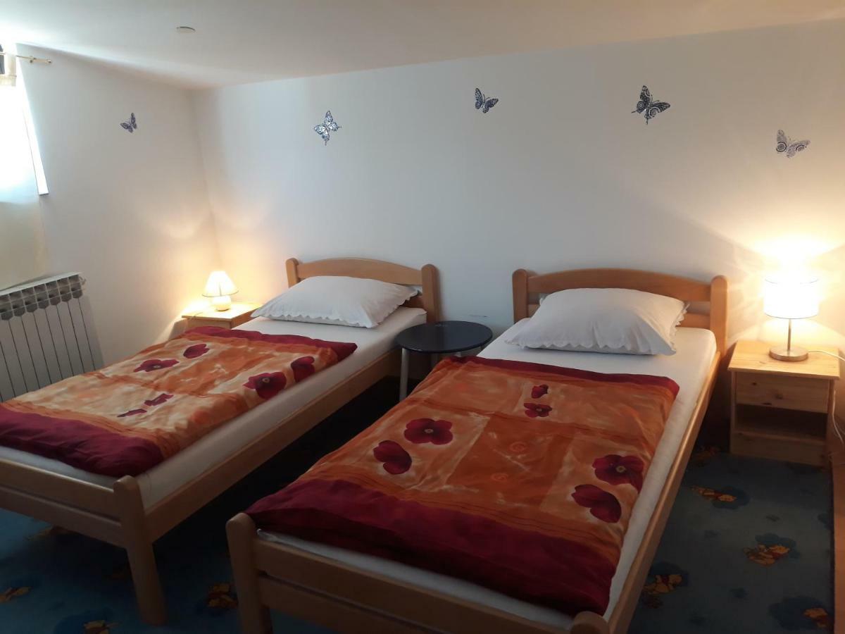 Apartmani Kristanic Карловац Екстериор снимка