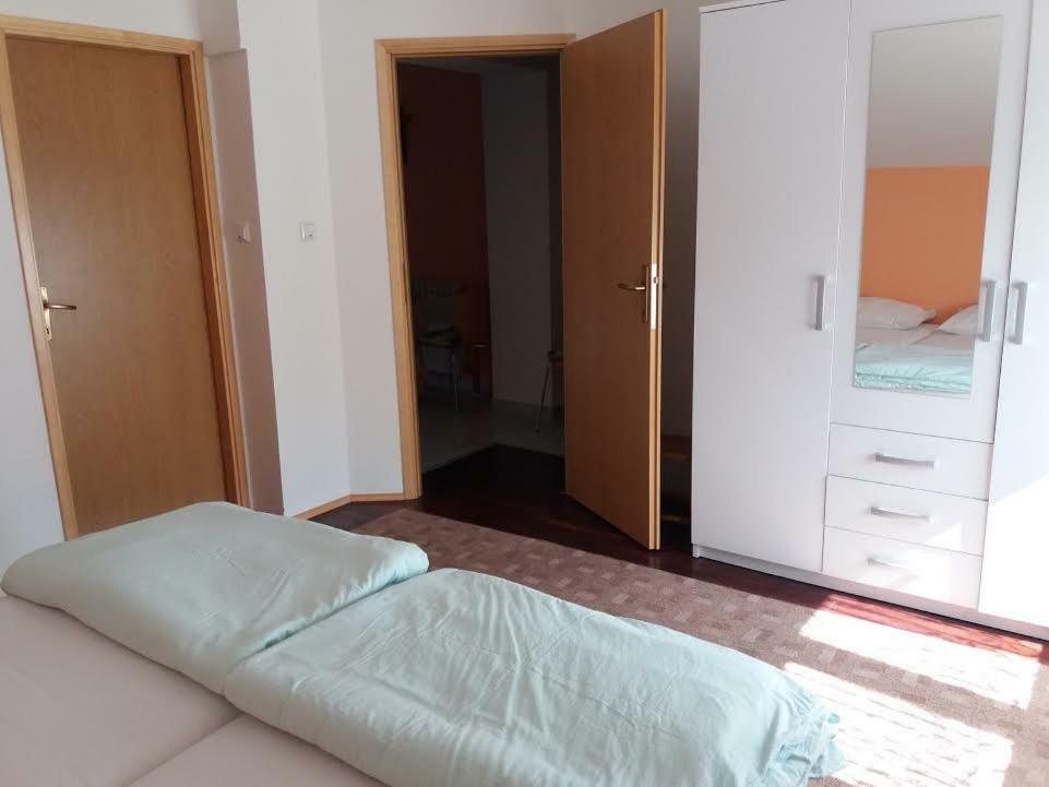 Apartmani Kristanic Карловац Екстериор снимка