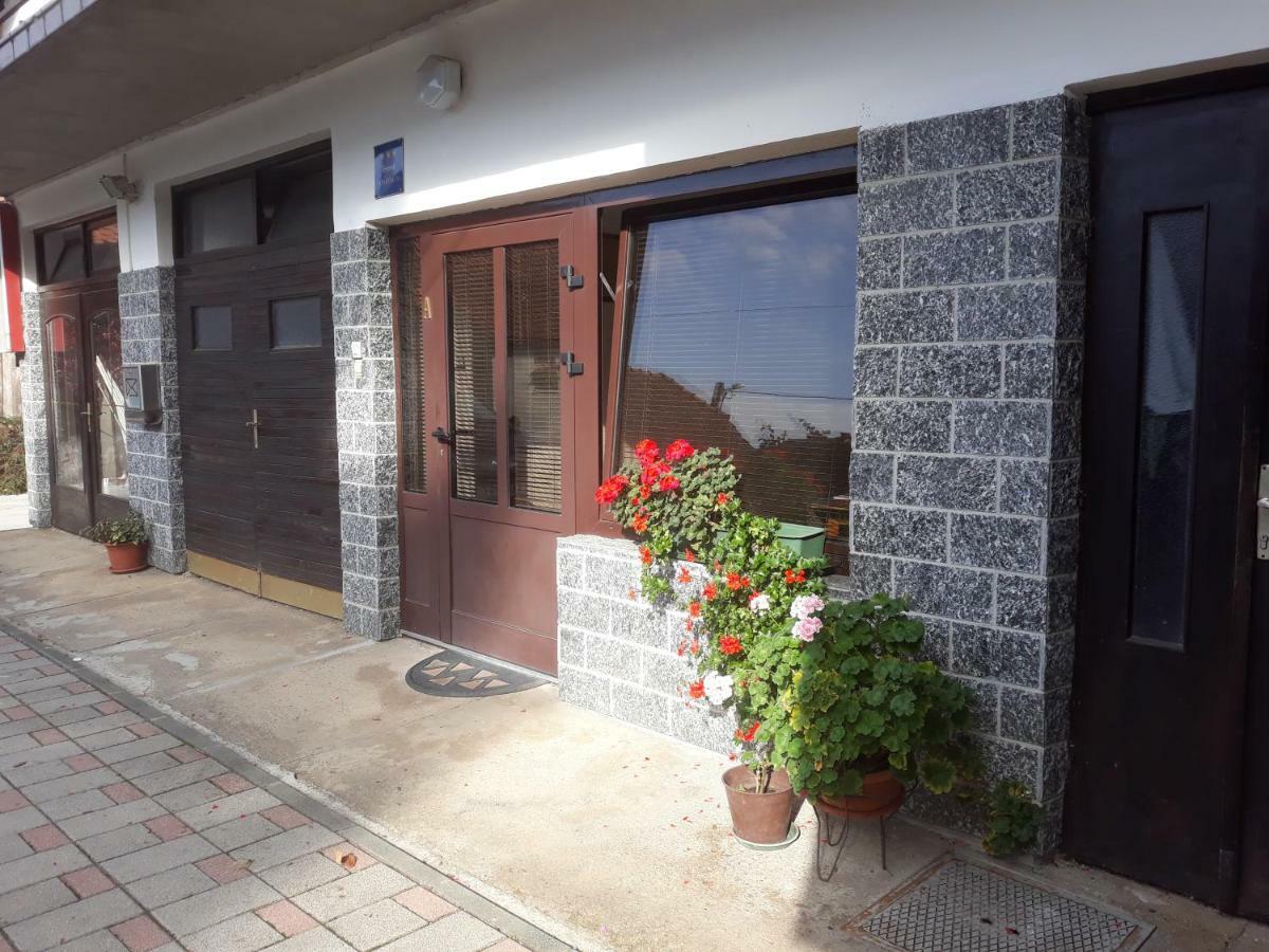 Apartmani Kristanic Карловац Екстериор снимка