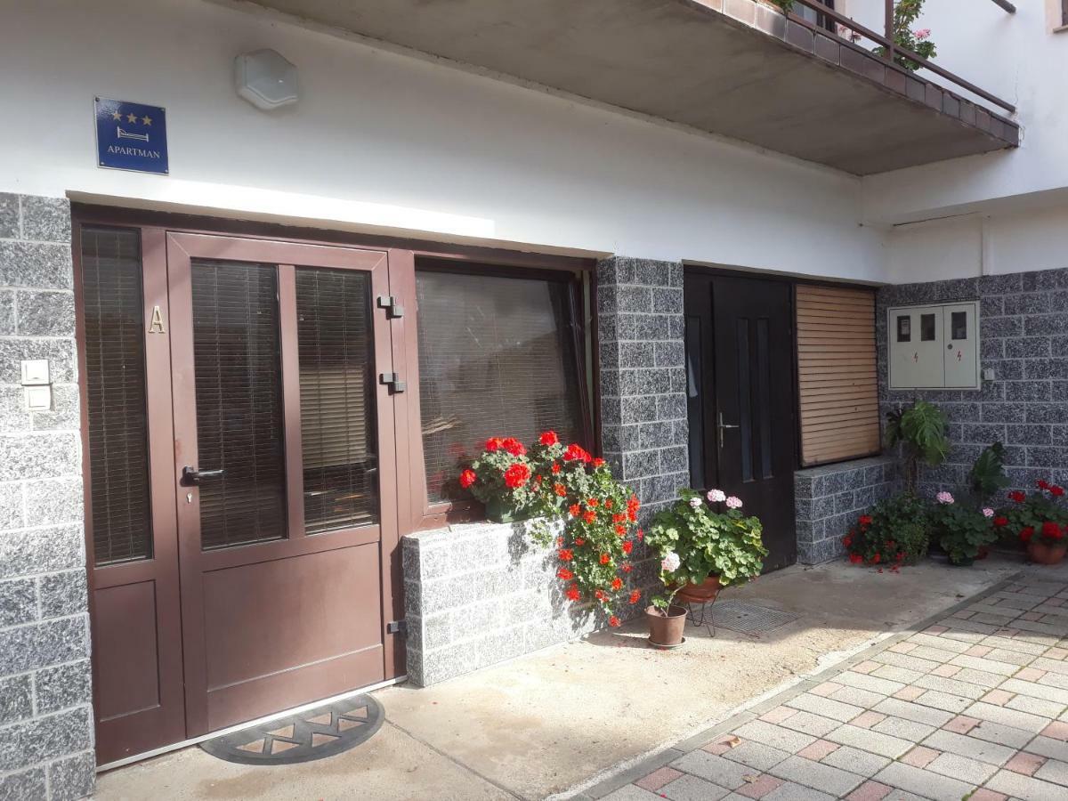 Apartmani Kristanic Карловац Екстериор снимка